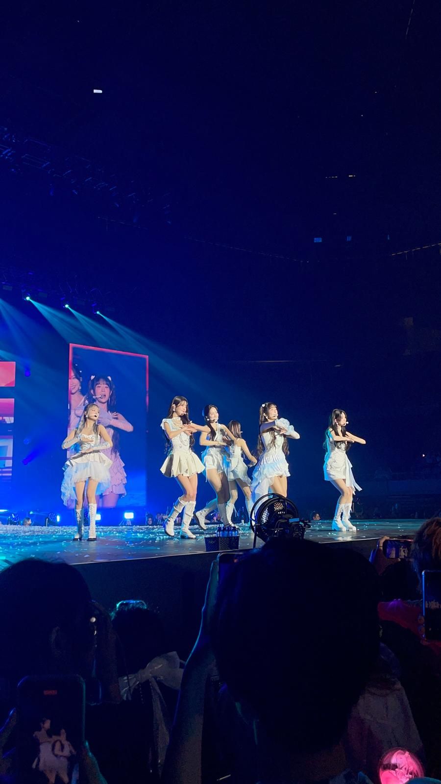 아이브-THE 1ST WORLD TOUR[SHOW WHAT I HAVE][DVD] 썸네일 2