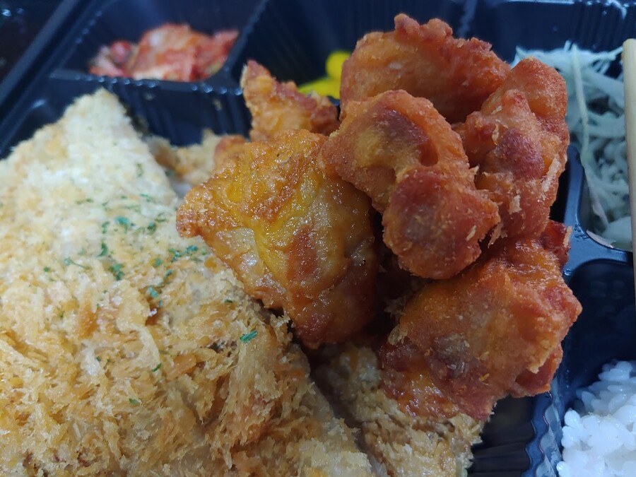 치킨이랑 돈까스랑 데리야끼맛 썸네일 3