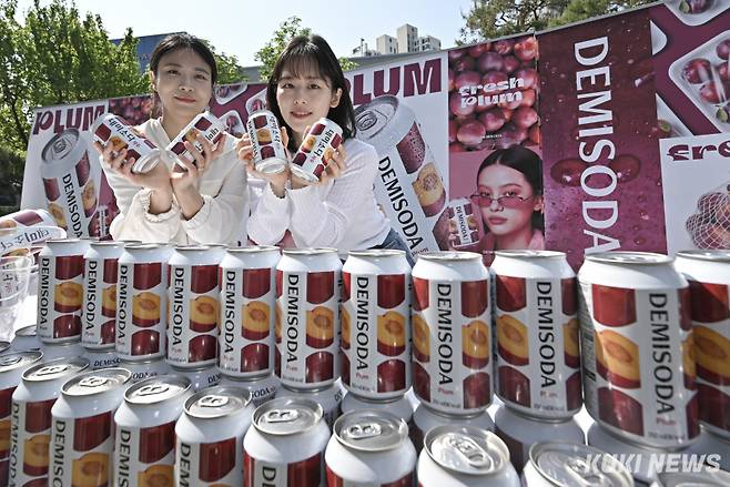데미소다 그레이프 포도맛 1.5L 썸네일 2