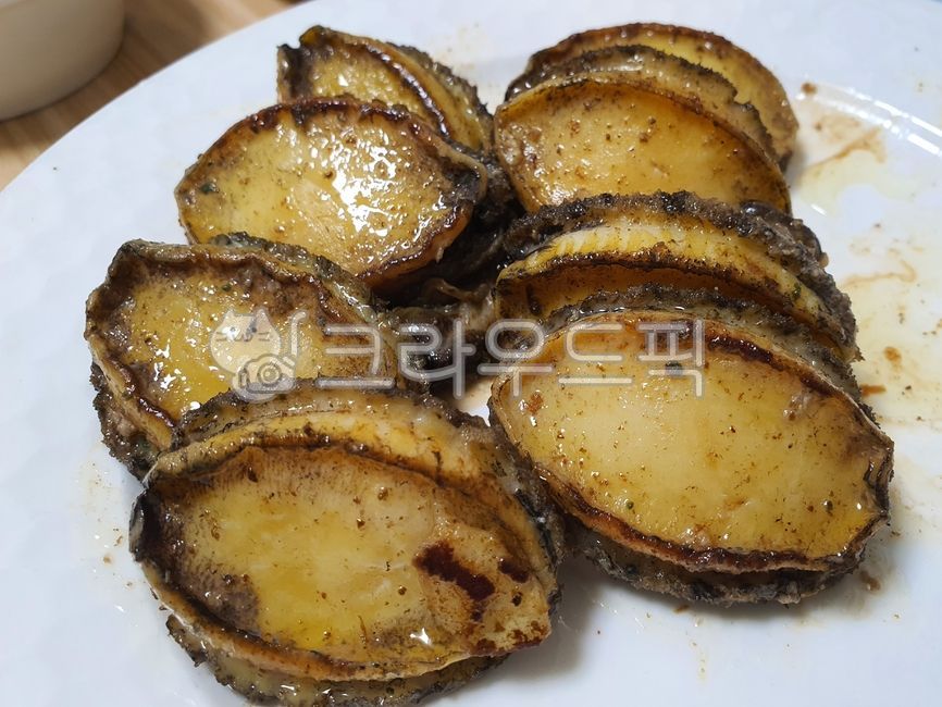 GNC물산 PREMIUM 까도 해조조림 전복 100g (작은병) 썸네일 2