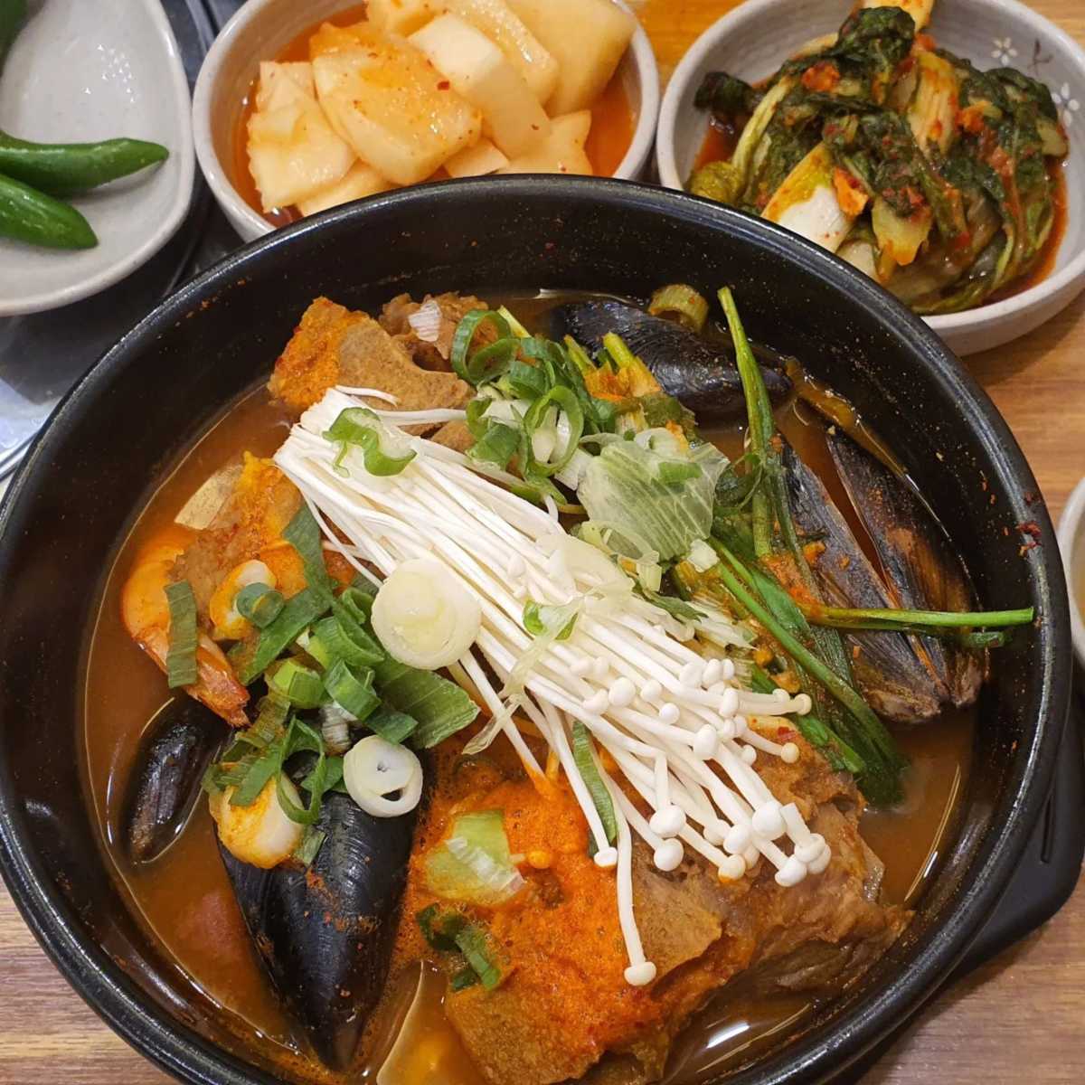 (주)엠씨푸드 속풀 추풍령 옛날맛 감자탕 700g 1ea 썸네일 2