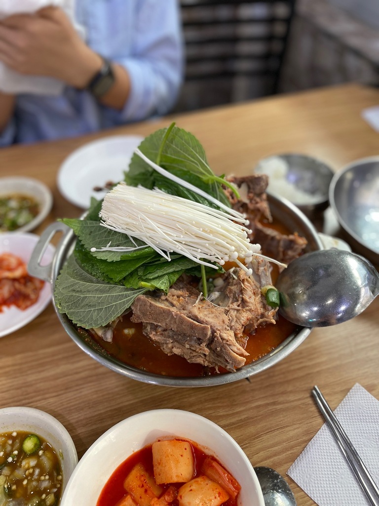 녹채원 소문난 감자탕 2.3kg 썸네일 2
