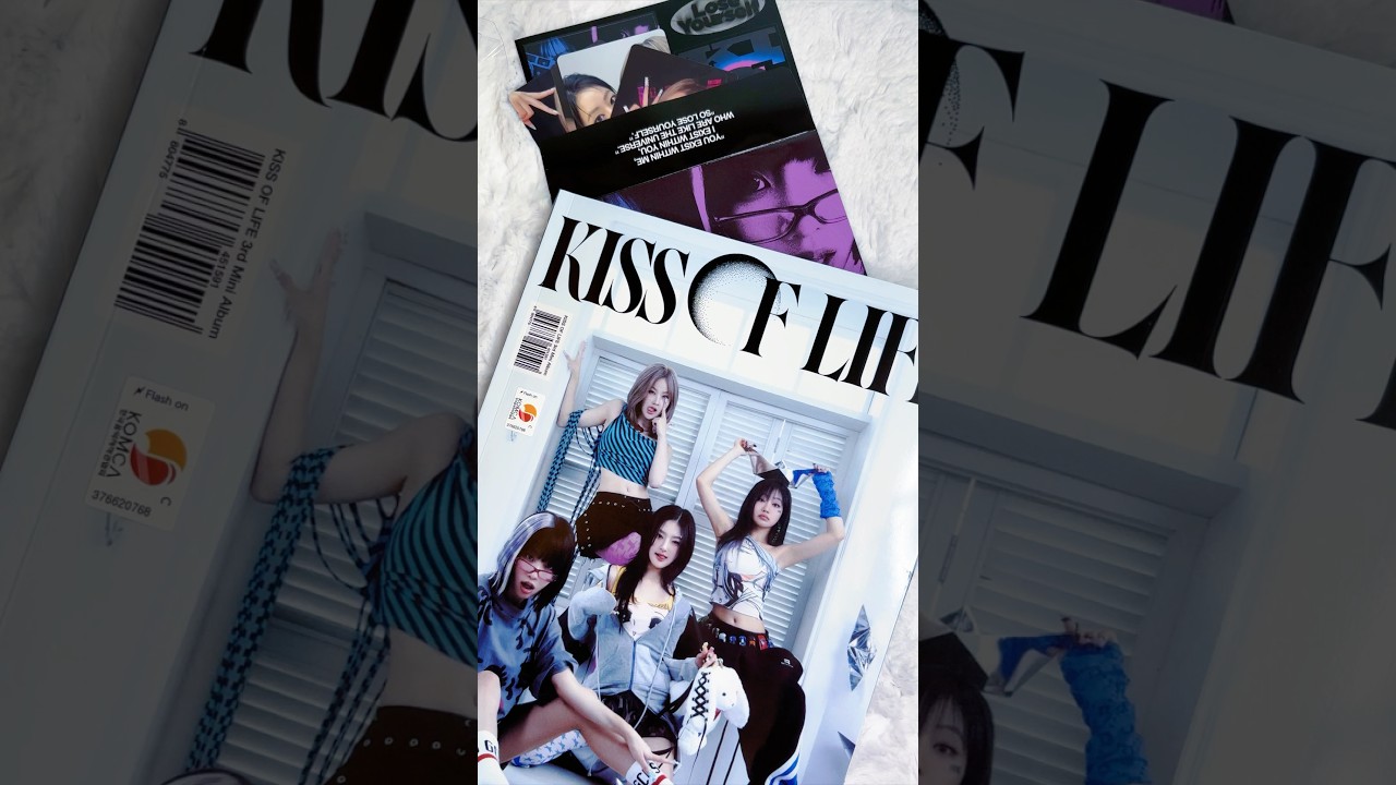 키스오브라이프-LOSE YOURSELF[미니3집](MAGAZINE VER) 썸네일 2
