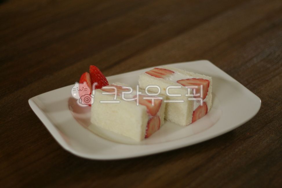 딸기산도(￦3100) 썸네일 2