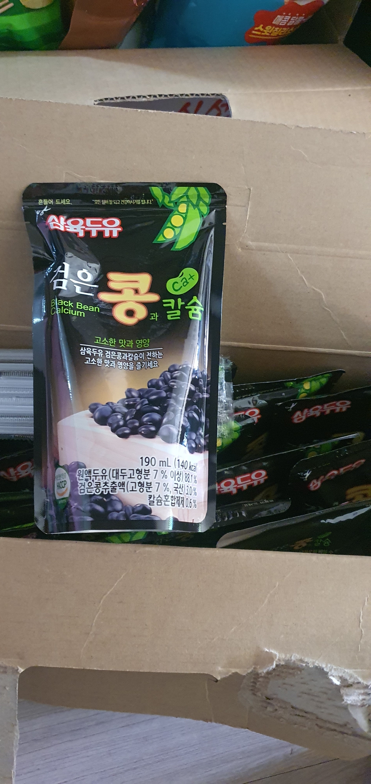 삼육 검은콩참깨두유 190ml * 24 썸네일 2