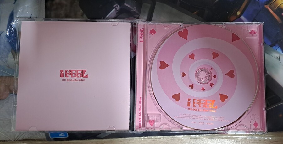 여자아이들-Ifeel(6th미니앨범) 썸네일 3