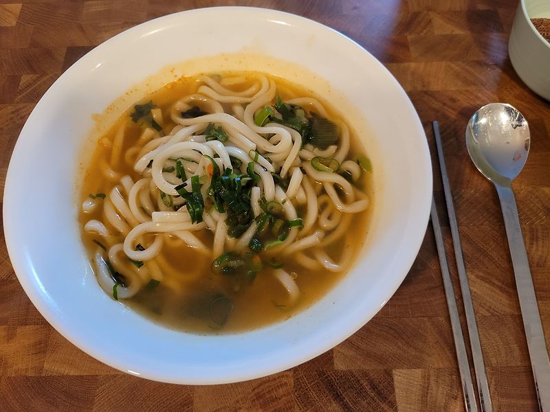 본고장생칼국수 썸네일 2