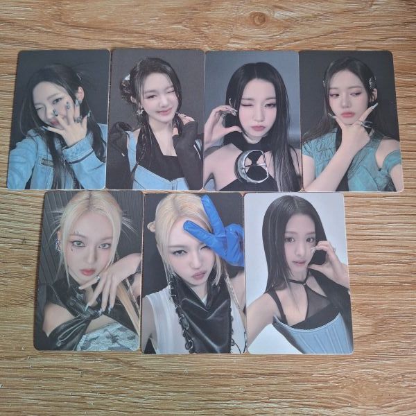 베이비몬스터-BABYMONS7ER(PHOTOBOOKver.)[미니1집] 썸네일 3