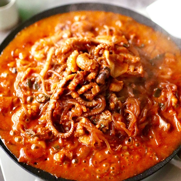 채일식품 편주네떡볶이스프(매운맛) 1 kg 썸네일 3