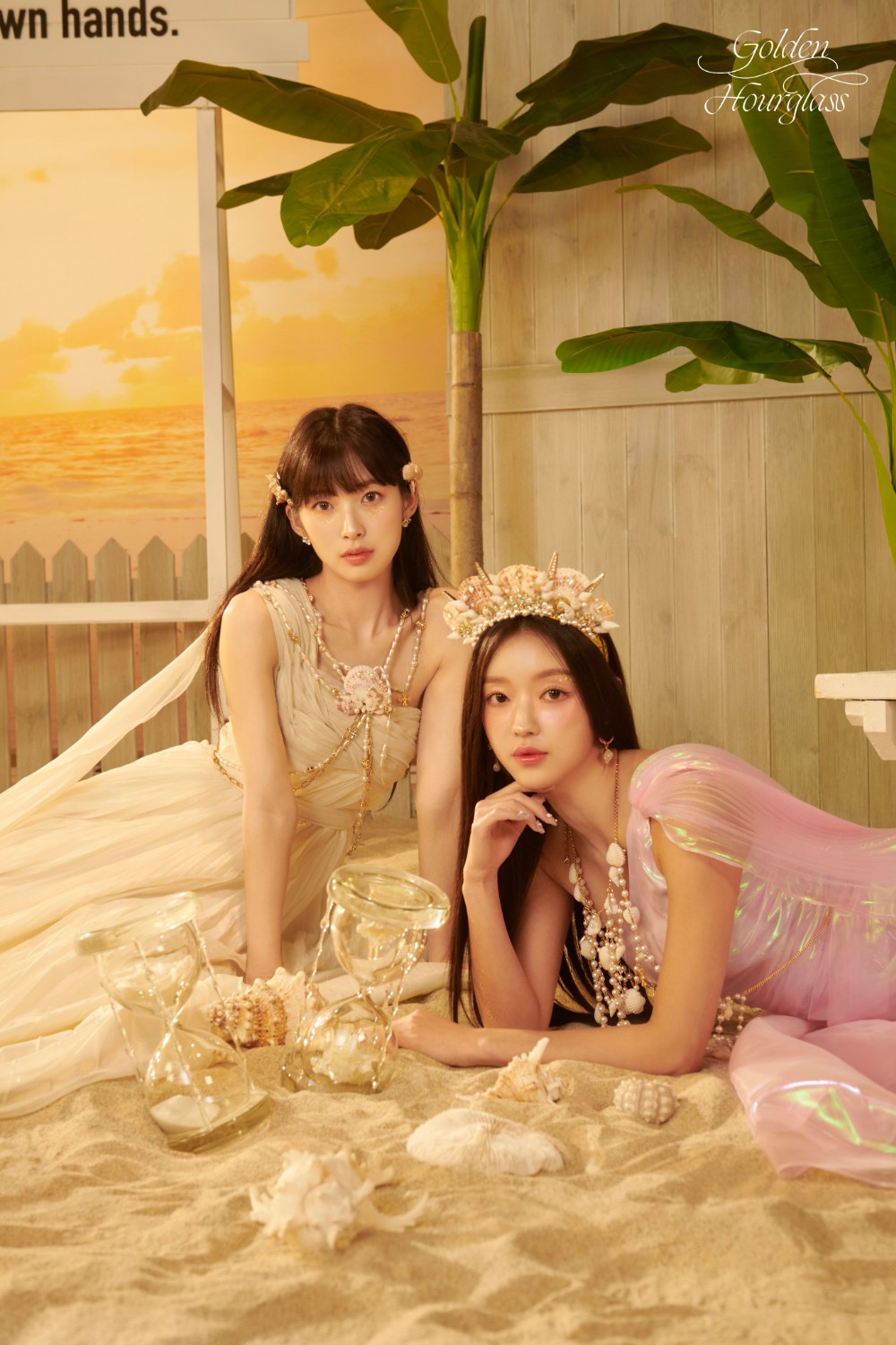 오마이걸-GOLDEN HOURGLASS (1POCA) 썸네일 3