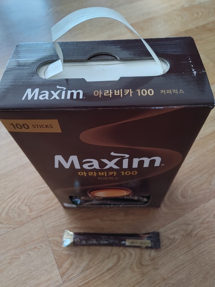 맥심 웰빙 1/2칼로리 아라비카 100 커피믹스 651g 썸네일 2
