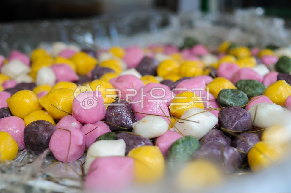 (주)기쁨떡집 기쁨엔 오색송편 900g 썸네일 3
