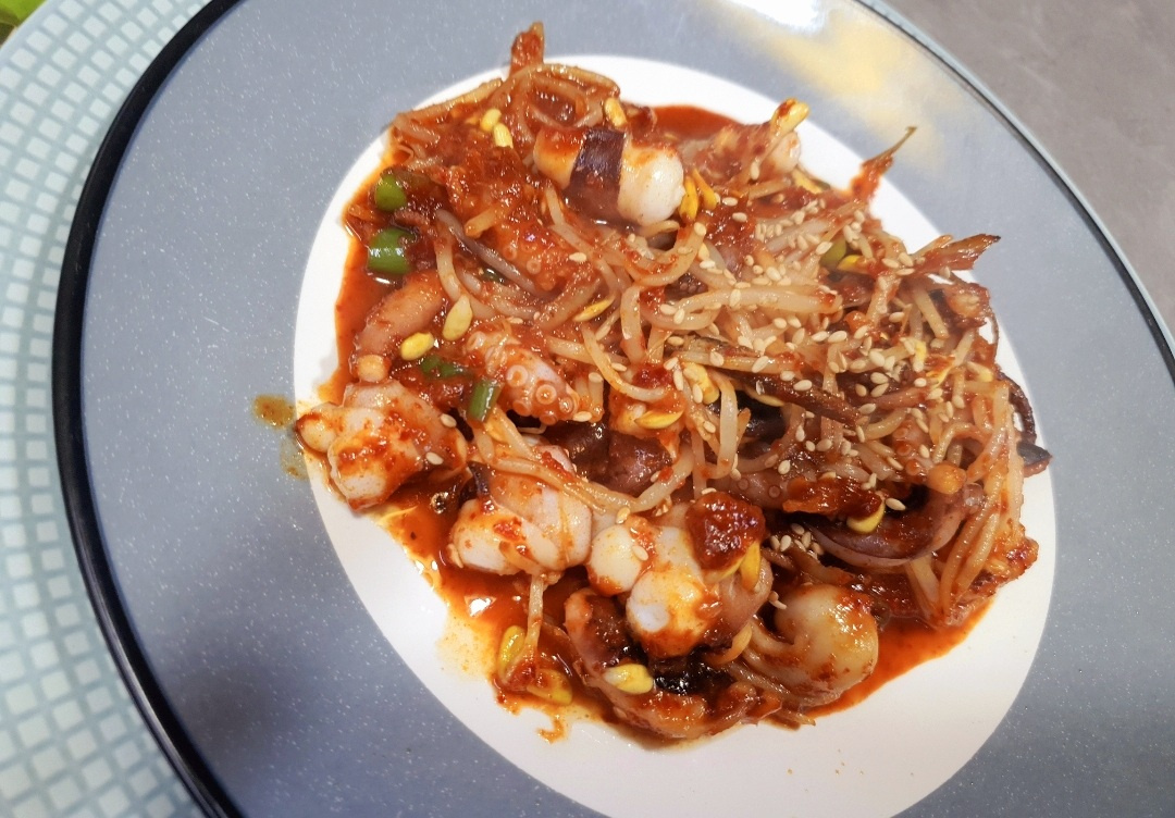 매콤한낙지볶음 썸네일 2