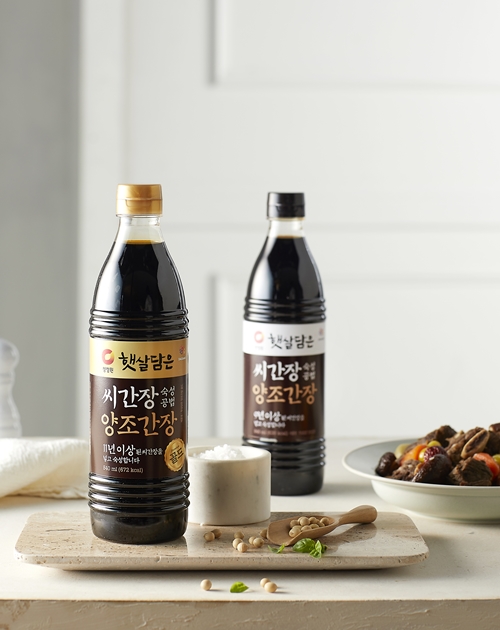대상(주)  청정원 양조간장840ml  840G x 3EA 썸네일 3