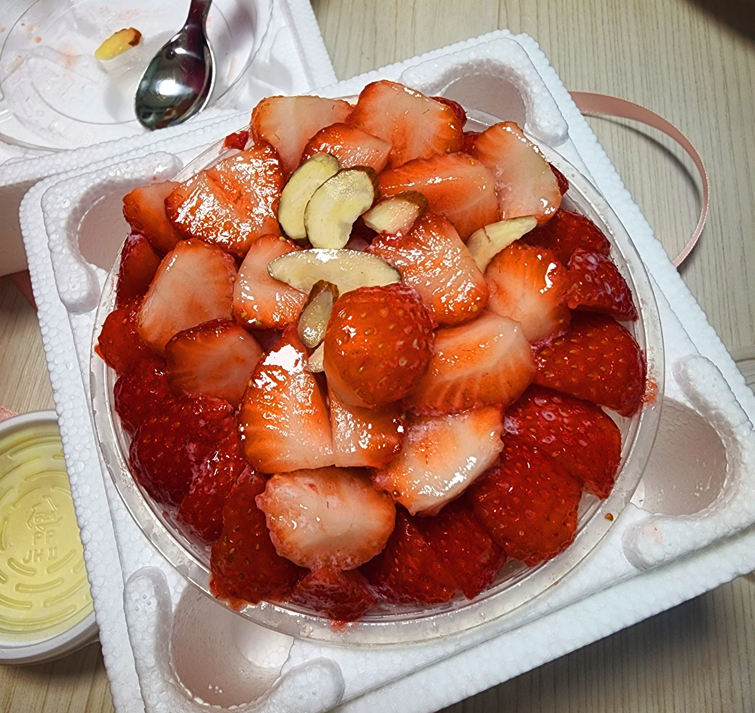 딸기빙수 썸네일 3
