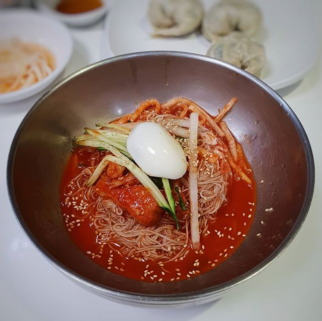 함흥비빔냉면（３인 썸네일 2