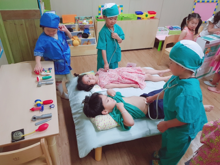 폭신폭신 어린이 놀이스티커(병원놀이) 썸네일 2