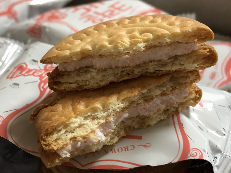 크라운산도 딸기 232G 썸네일 3