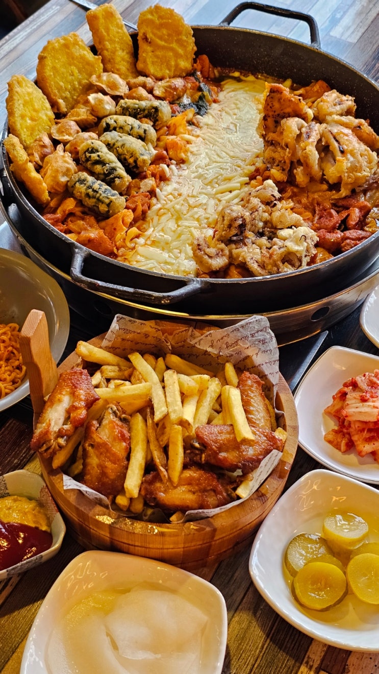 닭갈비와 모듬튀김도시락 1편 썸네일 3