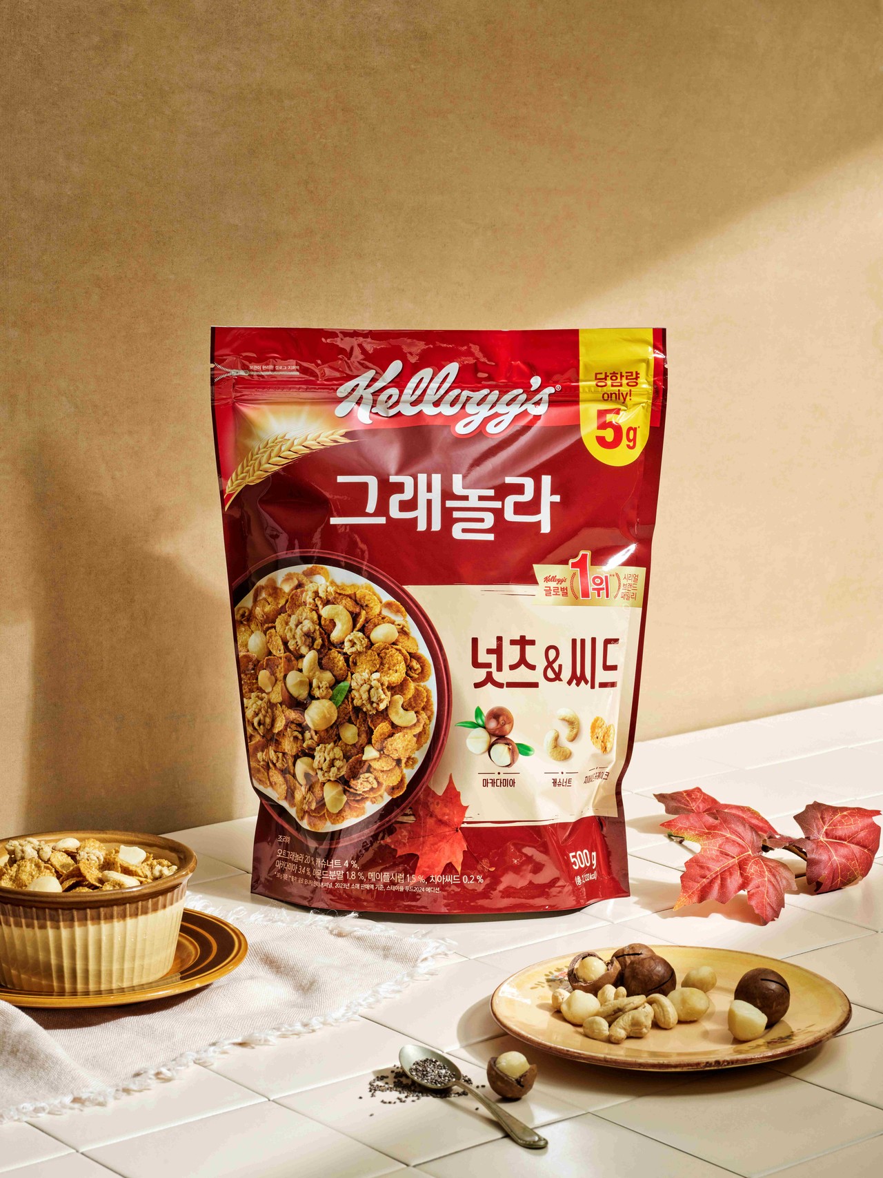 농심켈로그 켈로그 크런치너트 아몬드푸레이크 + 후르츠그래놀라 720G x 1EA 썸네일 2